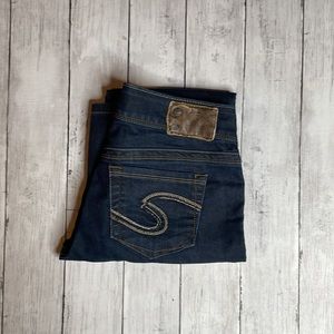 Silver Jeans, Suki Straight, Size 26, Inseam 30, Dark Wash.